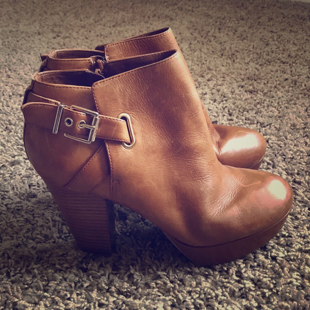 Gianni Bini Brown Leather Heeled Ankle Boots